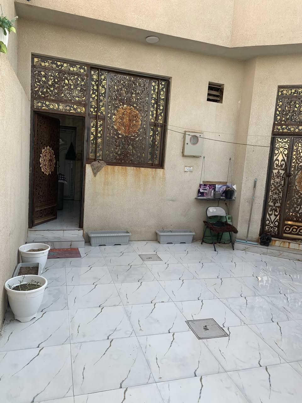 السلام عليكم بيت للبيع الجزيره باب الهوا مساحه165 نزله سيد لطيف قرب المستوصف سعر 95 وبي مجال 

‭***********‬

‭+964 771 350 2999‬
ابو رعد
