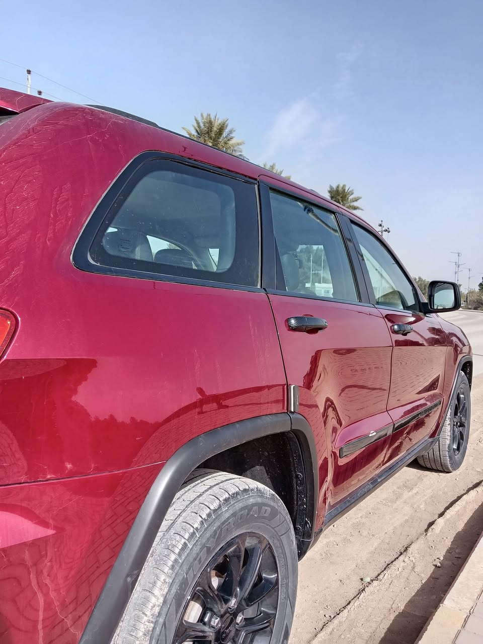 سلام عليكم
جيب شيروكي 
موديل 2012
وارد امريكي
لون احمر 
رقم بغداد مكاني كوت 
السيارة تخبل وخير من الله السيارة دواخل فول حساسات كلة شغالة السيارة موضحة بل سونار ادناة. 👇🏽
تحويل ثاني يوم مكاني كوت 
اي استفسار هذا رقمي 

***********
***********
