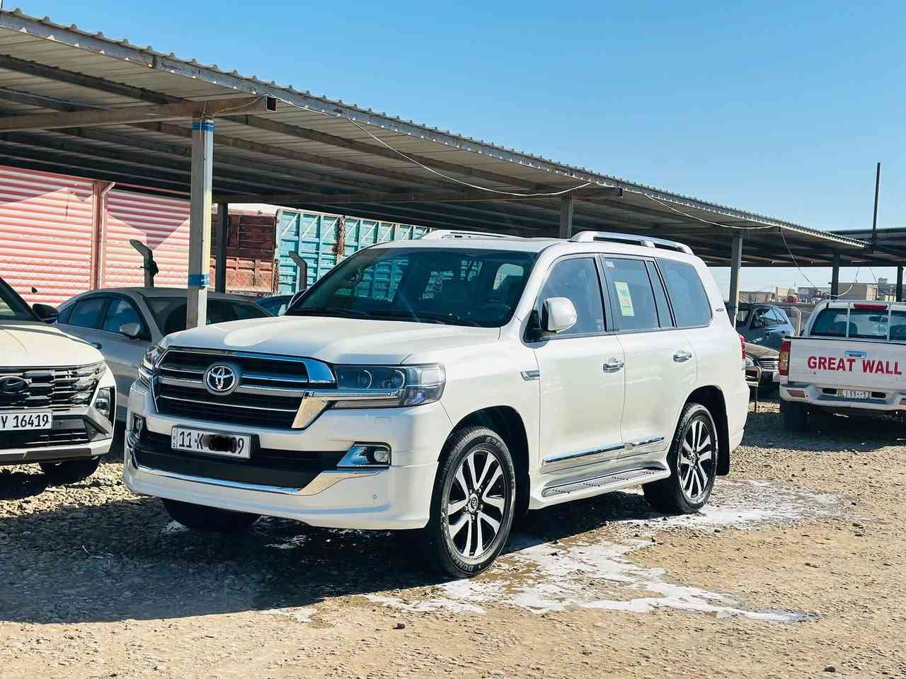 السلام عليكم للبيع او مراوس
لاندكروز 2019 كراند تورنك فول مواصفات  GXR
كشنات جلد اصلي 
كشن 3دكم 
8ايرباك 
باب صندوق كهرباء 
شاشه ليزريه باقي لمواصفات معروفه 
رقم بغداد تحويل مباشر 
سياره جديده ماشيه 125 حقيقي 
سونار مرفق بل منشور 
تخم تاير صدر جديد سياره جاهزه 
المكان واسط الزبيديه 
للاستفسار اتصل 
***********
