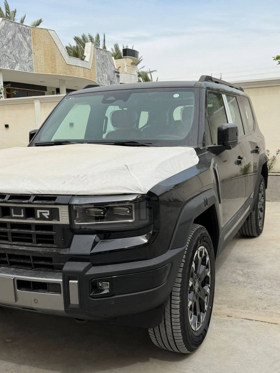 🚗 للبيع جيتور g700 بريمور
✅ المواصفات :

📅 الموديل: 2026

⚙️ المحرك: 2000 سي سي تيربو – 4 سلندر
🔋 النظام: هايبرد Plug-in
🏢 الوكالة: جيتور
🎯 الويل: 21 إنش
• نظام هايبرد بلَك إن اقتصادي وقوي
• ناقل حركة أوتوماتيك
• دفع رباعي
• شاشة لمس كبيرة
• نظام ملاحة
• كاميرات محيطية
• حساسات أمامية وخلفية
• مثبت سرعة
• أنظمة أمان متقدمة
• مقاعد فاخرة
• مكيف أوتوماتيك متعدد المناطق
• إضاءة LED
• تصميم خارجي رياضي
الاستفسار الاتصال على الارقام التاليه
***********
***********
