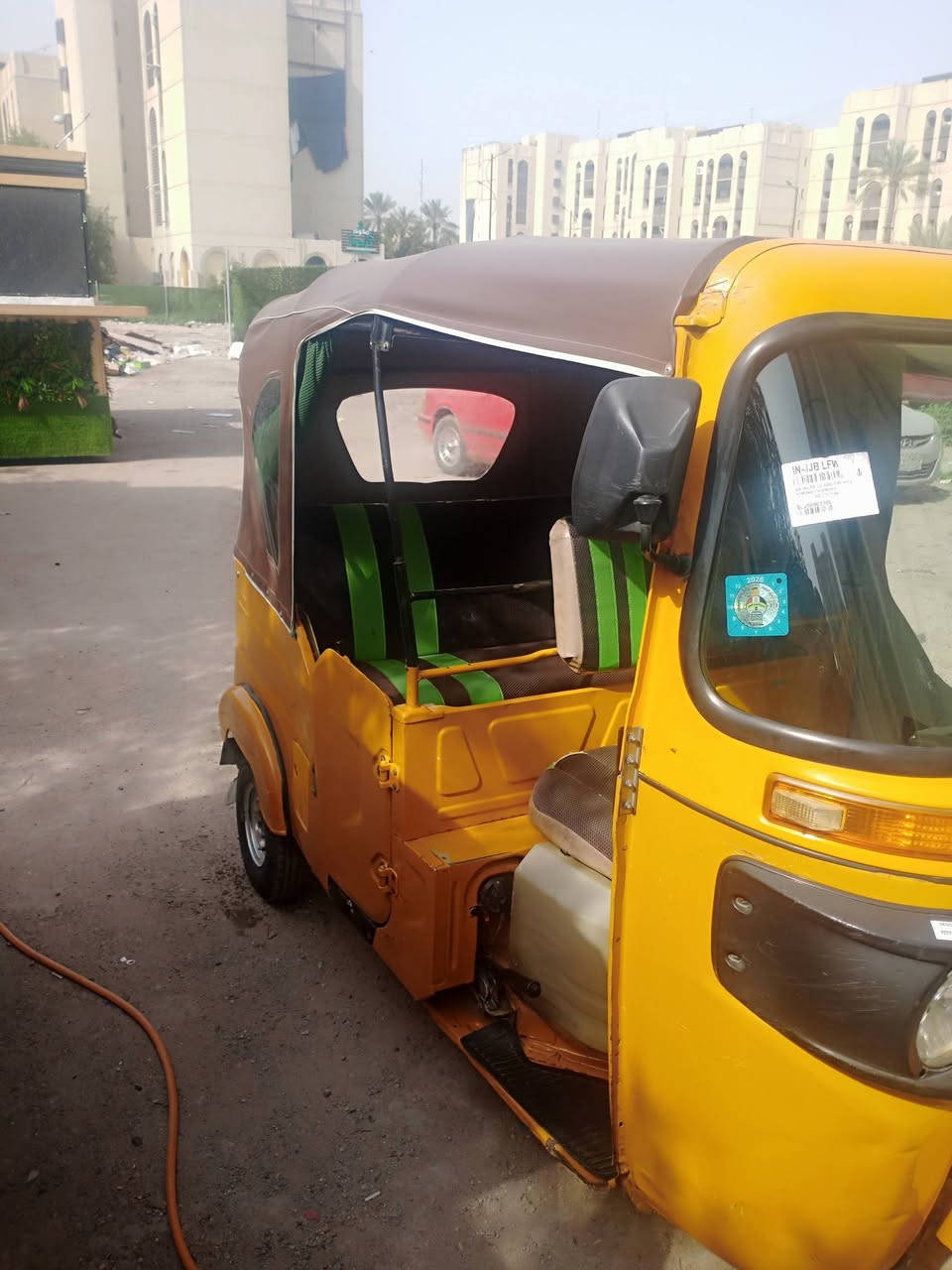 السلام وعليكم تكتك للبيع موديل 21 رقم سنويه بسمي تحويل ثاني يوم مكينه مفشوكه قبل اسبوع كله غراض شركه التكتك مثل مواضحه بصور والفيديو لتخابر وتكلي شبيها ما بيها ما اعرف تجي وشوف بعينك السعر 7 وربع قفل مكاني شارع حيفا ***********
