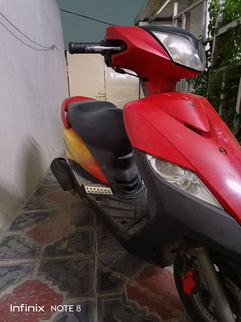 سلام عليكم دراجه ماكس ثلعب دراجه رمبه كامله مكمله مال رمبه كابريتر الأصلي كفرات اصلي كله ختم واحد شلعه تشك الكاع مكينه ما مفتوحه جيب وياك فيتر وتعال دراجه تجي تأخذه من البيت عنوني بغداد الشعله
سعر 650
ما متواجد فيس هذا رقمي ***********
