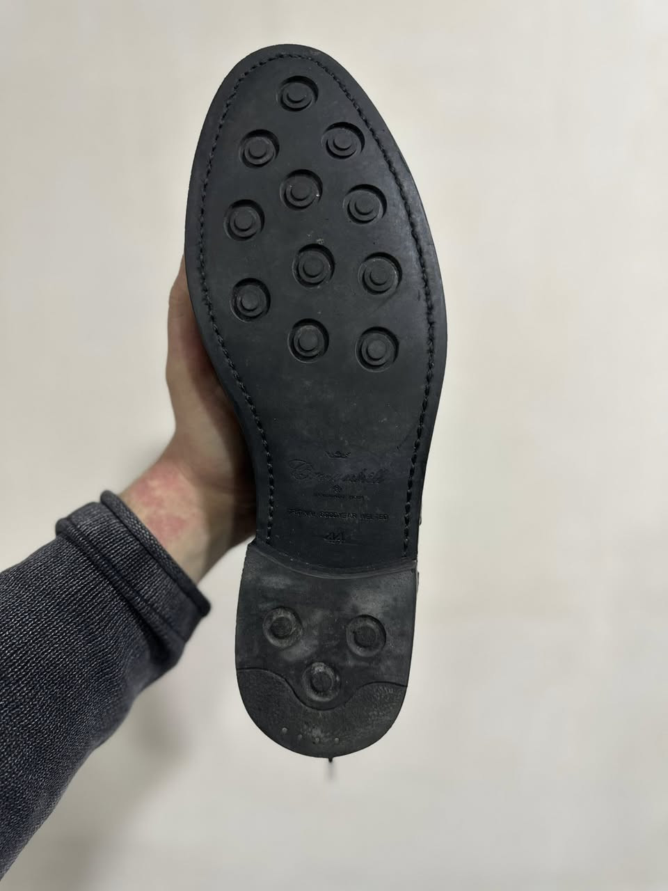 بوت ماركة وصناعة اسبانية
القياس 44 (بس يلبس 43 او 43.5)  

النظافة ٪؜١٠٠

السعر 35
جلد طبيعي (اي عيب ترجع بدون ما تدفع اي فلس)


**إذا كنت صاحب هذا الإعلان وتريد حذفه لأي سبب، رجاءا أرسل رسالة إلى الدعم الفني**