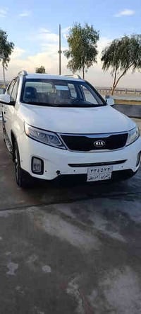 بسعر بلاش 115  ورقه  سورنتو 2014 خليجي 7 راكب بصمه فول عدا الفتحه بيها...