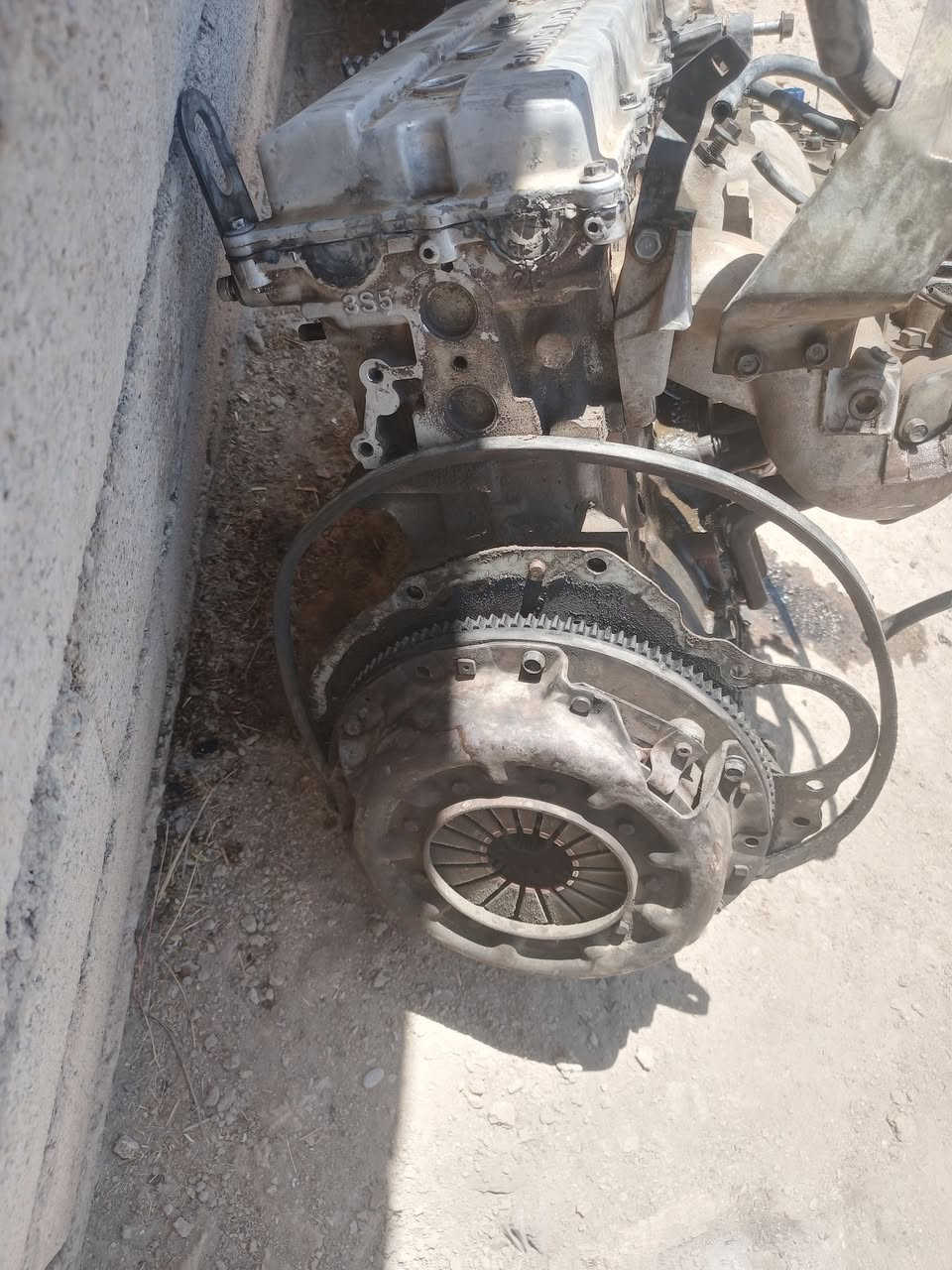 سلام عليكم عقل مال جمي اجو وان جديد شد مامشدود على سياره الله رايدهة ١٥٠ شاهد ومكينه مال نيسان ٢٤٠٠ بيه كرمشفت مكطوع بس ابيع كوم حديد رايدهة ٢٥٠ تصال على هذا الرقم ***********
