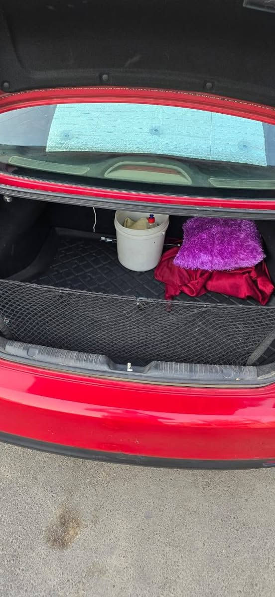 الهم صلي على محمد وآل محمد،، فورتي موديل ١٧ مواصفات S اخوان السياره جاهزه من كل النواحي سياره مال بيت اني مستورده من امريكا يعني ع أيدي دخلت ماشيه ٧ الاف وحالين ماشيه ١٣٥ مكان السياره بغداد البياع سعر ١٢٨ وبيه مجال للشراي صور الحادث بل منشور،، ***********
