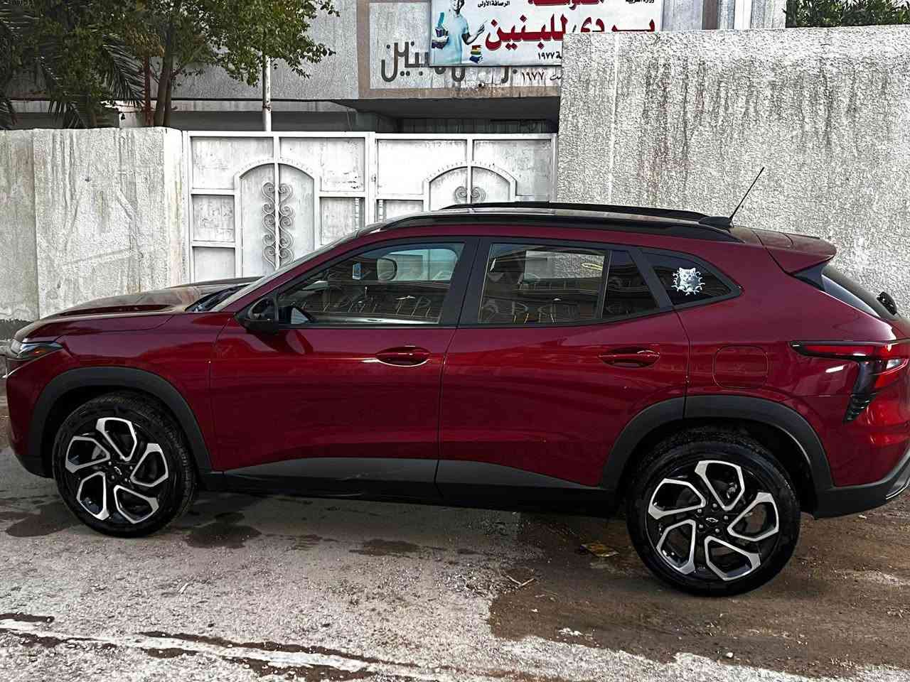 Chevrolet Trax 2024 RS

شوفرليت تراكس ٢٠٢٤  آر أس
محرك : 1200 Turbo 
3 سلندر
اللون : ماروني
ملاحظة السيارة : فقط جاملغ امامي يمين صبغ بدون دواخل ايرباك كله سليم%100  
( صور حادث بلمنشور)
المواصفات : Rs
( وایرلیس جارج شحن لاسیکي ، ابواب بصمە ، تشغیل عن بعد ، دخول ذکي، بصمە تشغیل ، کیج الکتروني کامل شاشة ايباد دشبول كبيرة ، لایتات لید و زنون ، بک لایت لید ، Auto Start , Auto Stop ، رادار ٣٦٠ 
رادار امامي خلفي جانبي  ، کامیرا خلفيە، حساسات خلفي، ئیمرجنسي بریك ، بریك بصمە ، Apple Car Play , Android Auto , Abs Tc AutoLight , Bluetooth Wifi Carplay, کشنات هیتر جلد کهربایی ، ستیرن هیتر بعد بیە هوایە مواصفات..  
السيارة مرتبة وبأسمي اني المستوردها وتحويلها مباشر اخون السعر 155 ورقة وبيها مجال بسيط للشراي *********** مكاني بغداد شارع فلسطين. بغداد, العراق
