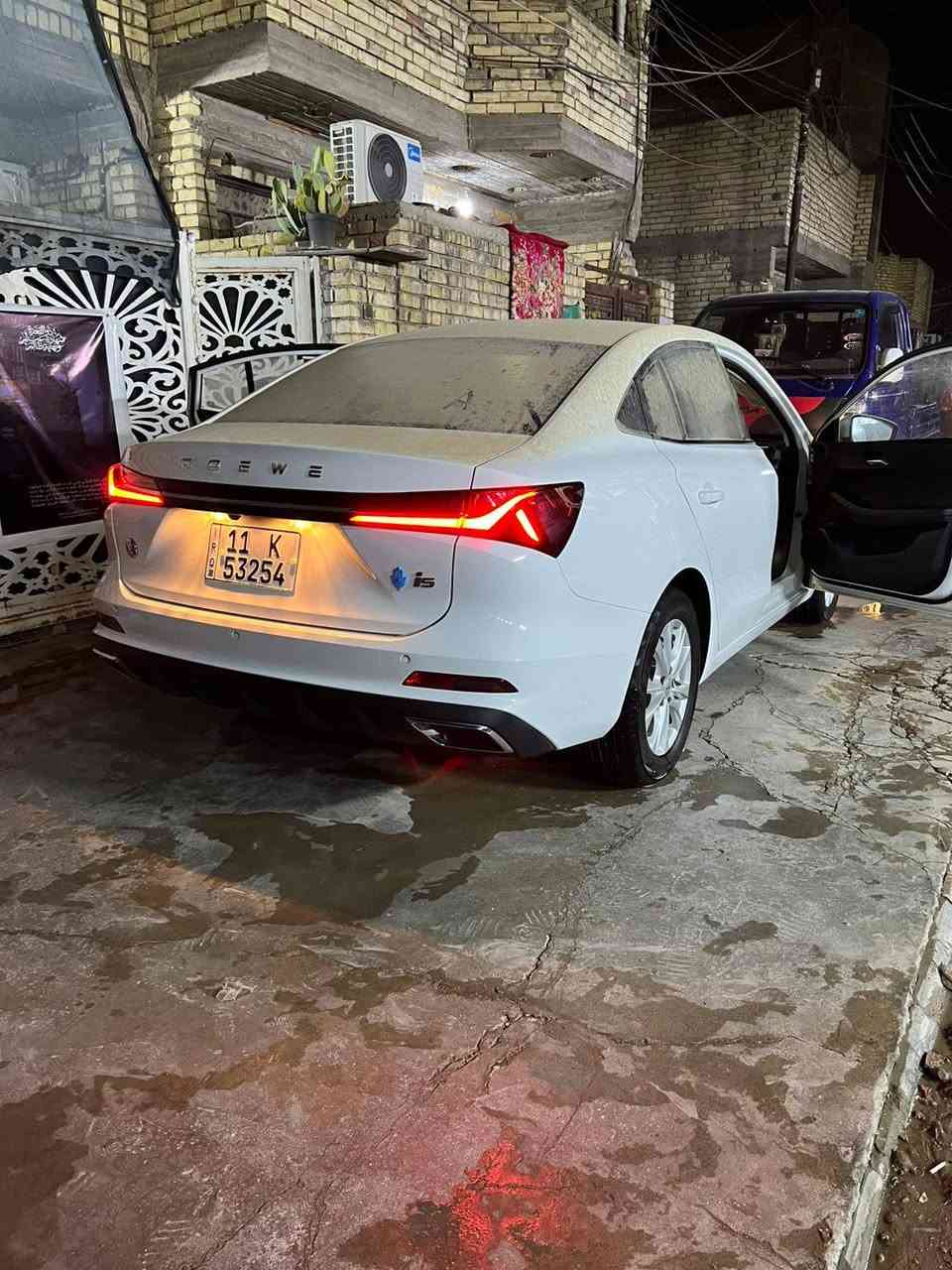 السلام عليكم ام جي روي موديل 2024 زيرو قبل 9 ايام طالعه من الشركه رقم بغداد مراوس بسياره مكاني بغداد الامين الثانيه***********
