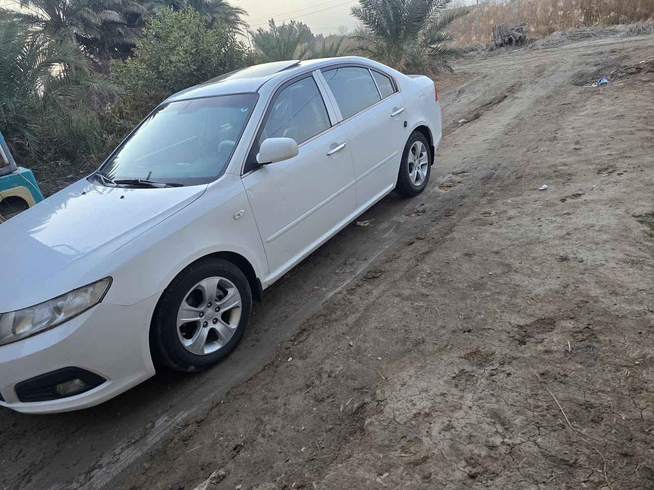 اوبتيما 2009 قادسيه باسمي مبدل بيه جاملغ الامامي جه السايق
السعر 125 وبيه مجال 
العنوان الديوانيه قضاء السنيه الجذع  ***********
