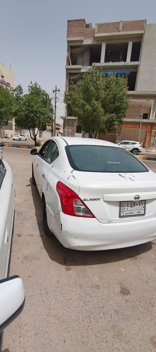 للبيع نيسان صني هندي بليته الزركه مديل2012مكفوله من صبغ وتبدل وضربه بيه مكانات بارد محرك كير خير من الله صدر75بل ميه رقم نجف مكاني نجف سعر79بيه مجال للشراي يتصل*********** متواجد خاص باقي تفاصيل خاص
