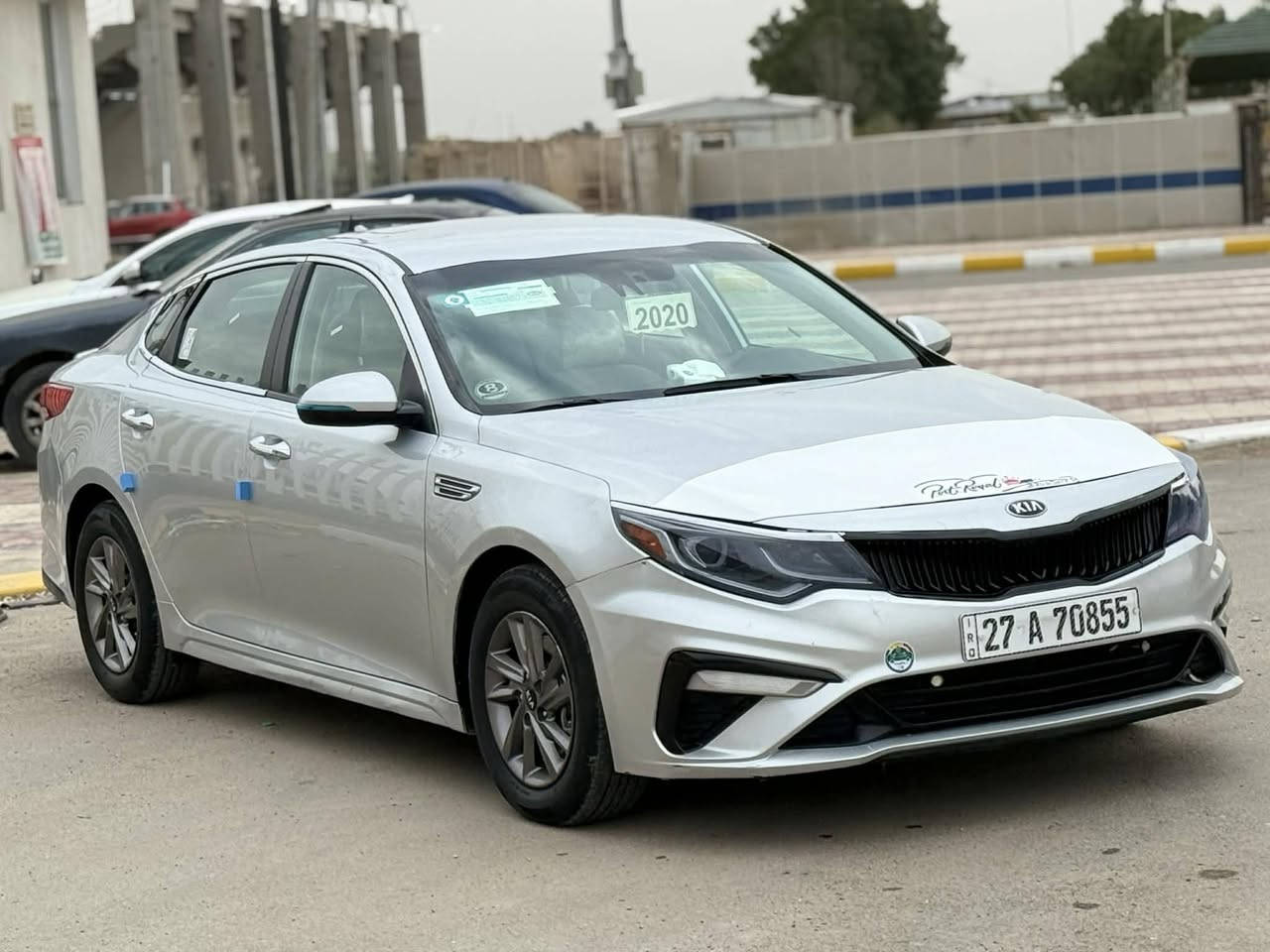 سلام عليكم للبيع كيا اوبتيما 2020 وارد امريكي حادثها بنيد وجاملغ تبديل فقط المواصفات معروفه  سياره جديد وجاهزه للاخير كير مكينه حداده تخم تاير كفاله ماتصرف عليها دينار مكان سياره الناصريه السعر 138 وبيها مجال اي ***********
