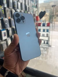 ايفون 13برو ماكس 😍 ذاكره 256 ✔️  باتري 96 بلاديه 👌 مبدل شاشه اصلي 3خيا...