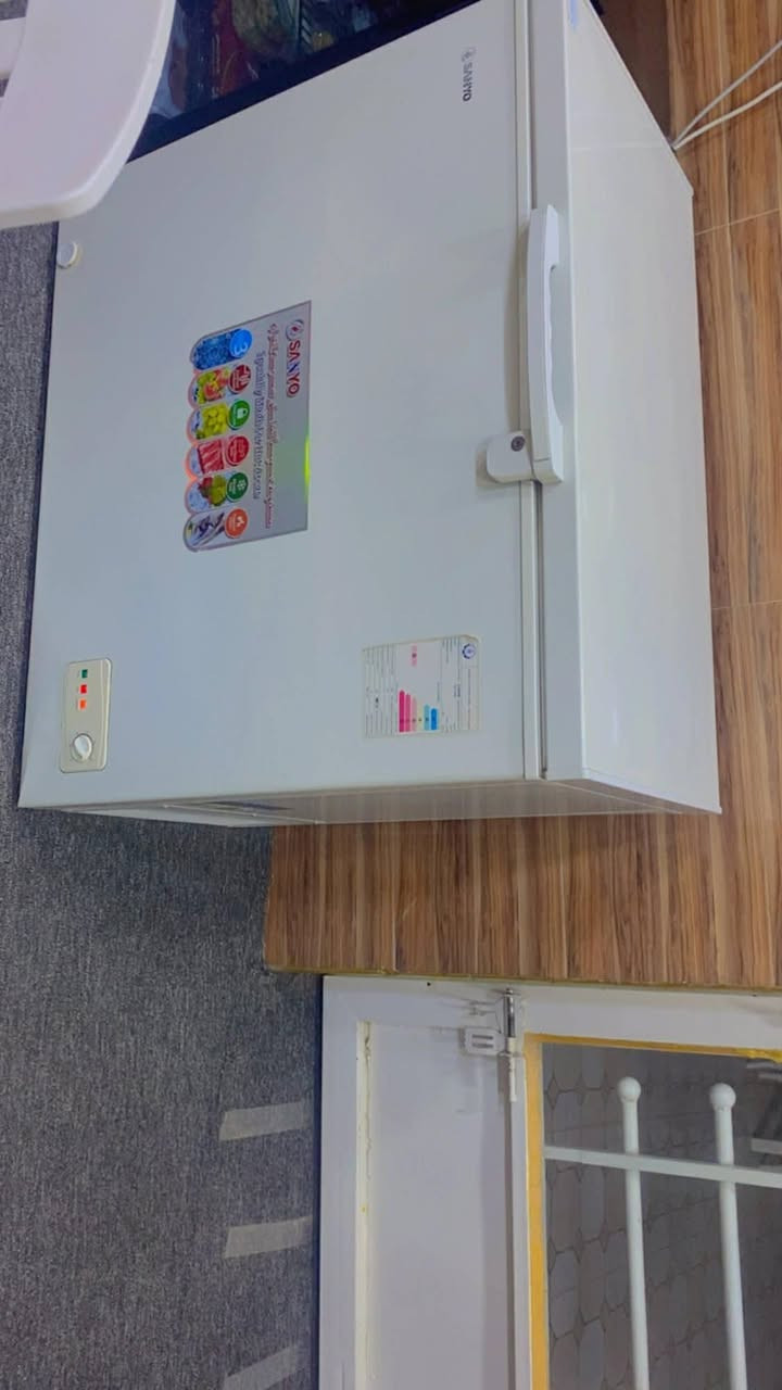 اغراض للبيع في بابل حي الصحه
ثلاجه ومجمده خوات الجديده ....مابيهن اي عطل وتبريدهن ونظافتهن  وتجميدهن فول 

بردات عندي ٢ من هاي الي بالصوره 
جديدات وحده ممستعمله ووحده اقل الاسبوع ووخرناها لان مراهمه 

اريدهن كولهن هذني الغراض ب 350  الف قفل 

للاستفسار ***********
