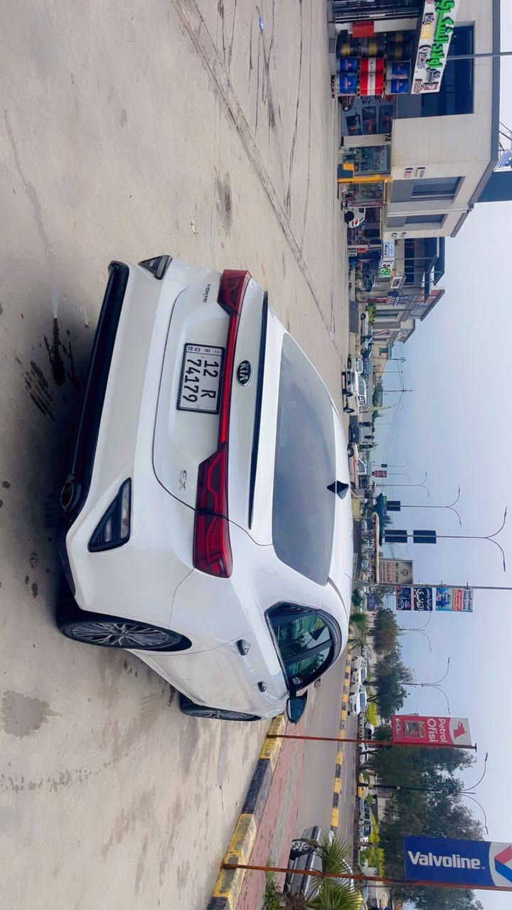 السلام عليكم 
كيا فورتي مواصفات EX معروفه مواصفاتها
ضرر قطعتين وربع باب 
باقي كلو شرط
السعر 150 وبيها مجال 
اني مكلف بلنشر باقي التفاصيل اتصل علرقم
***********
***********
