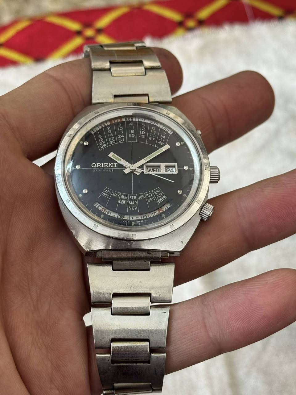 ساعة اورينت دولي اتوماتيك
انتاج قديم 
نافذة عرض الشهري و اليومي 
القطر 44
نظافة عاليه جدا 
شغل مضبوط 
سير اصلي
انتاج خاص
السعر على الخاص 
يوجد توصيل لجميع المحافظات 
***********
