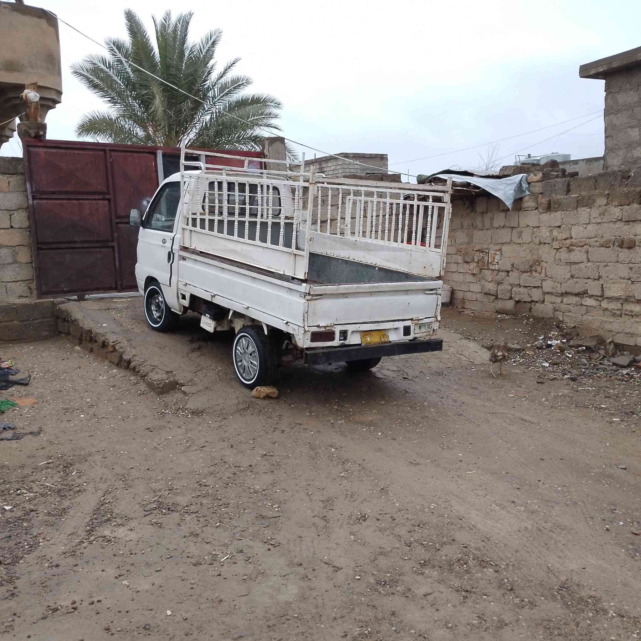 سلام عليكم عندي هيفاء البيع 2007العنوان صلاح الدين شرقاط سعر 20 محرك وكير وكسن شرط صدر مامي وخلفي شرط تواير4البارحه شديدهن رقم الهاتف ***********معا تحياتي الجميع
