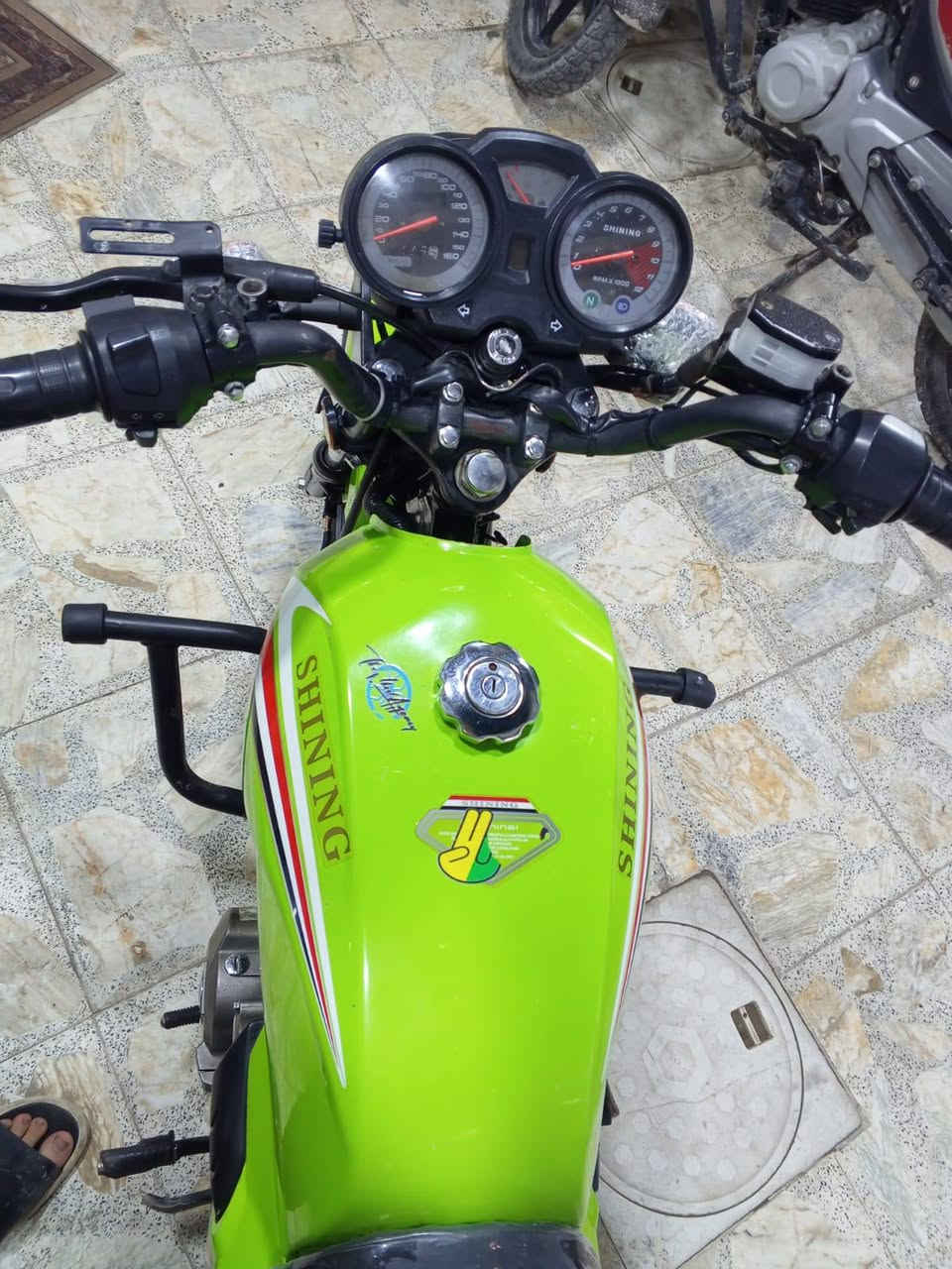 يا الله
سلام عليكم ايراني شاينك موديل 23 نازله بل 25 إدراجه مال جناي عله أيدي إدراجه مكفوله كفاله عامه مكاني بغداد الغزاليه رقمي *********** هاذه الرقم اتصال *********** سعرها 800 وبيها
