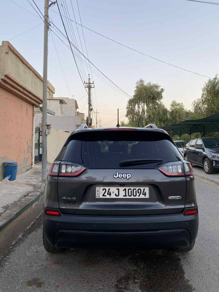 ‎جيب شيروكي يه ك بارجه سبوغ موديل ٢٠٢٠‎ أربيل, العراق


**إذا كنت صاحب هذا الإعلان وتريد حذفه لأي سبب، رجاءا أرسل رسالة إلى الدعم الفني**