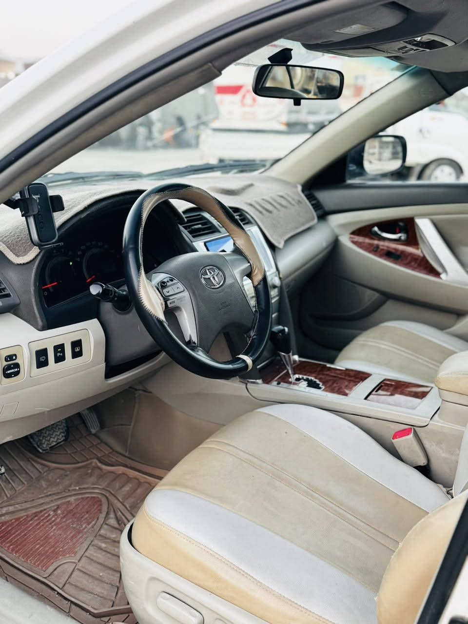 السلام عليكم تويوتا أوريون موديل 2007خليجي رقم بغداد دولي مكفوله مواصفاته بصمه أبواب وتشغيل فتحه تبريد قطعتين تحكم ستيرن شاشه كامره حساس خلفي كشنات كهربائيه اشاير بل مري حساس امامي مكينه6سلندر مامفتوحه سياره جديده كلش وجاهزه مابيه اي نقص كير ومكينه تبريد حداديه كله مكفول السعر 107الشراي يتصل مكاني بابل مركز الحله ***********
