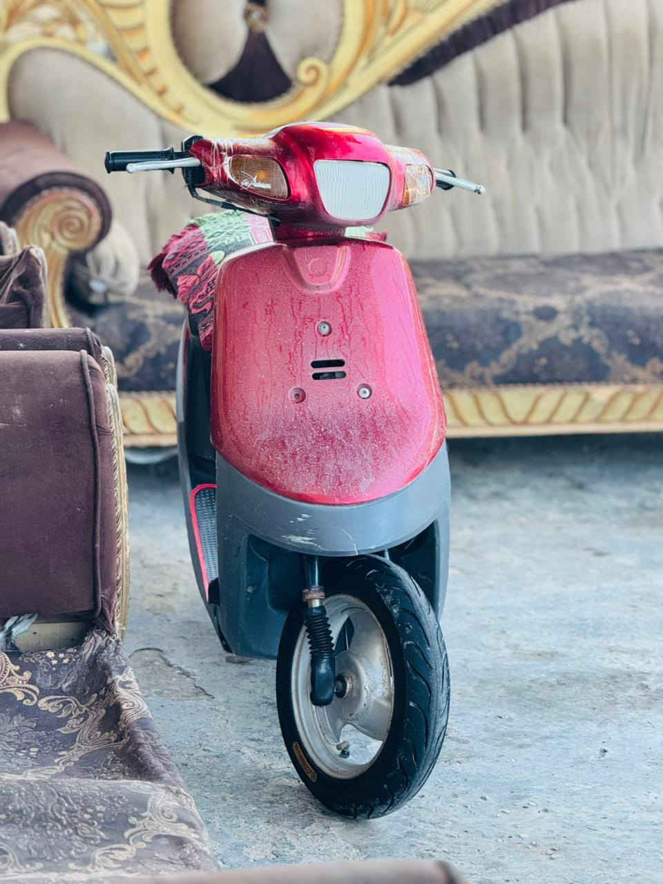 دراجه بطه البيع موديل 99 نضافه شوفت عينك السعر خاص الي شراي يتصل ع الرقم ***********
