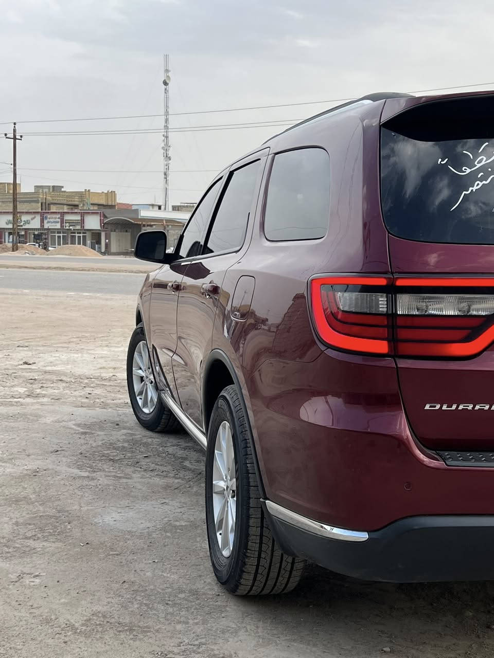 السلام،عليكم
دوج دورنكو موديل 22، مرمزة 23، 
السيارة تو ويل، 
رقم ذي قار انكليزي. 
سيارة جاهزة من كل النواحي، كير ومكينة وحدادية خلفية وأمامية وتخم تاير، سيارة جديدة بمعنى الكلمة. وجاهزة من كلهن. 
سعرها 240، وبيه مجال قليل
حادث سياره جاملغ بنيد 
صور الحادث مرفقه مع صور
. مكان السيارة : ذي قار سوك الشيوخ 🌹
هاتف : ***********
