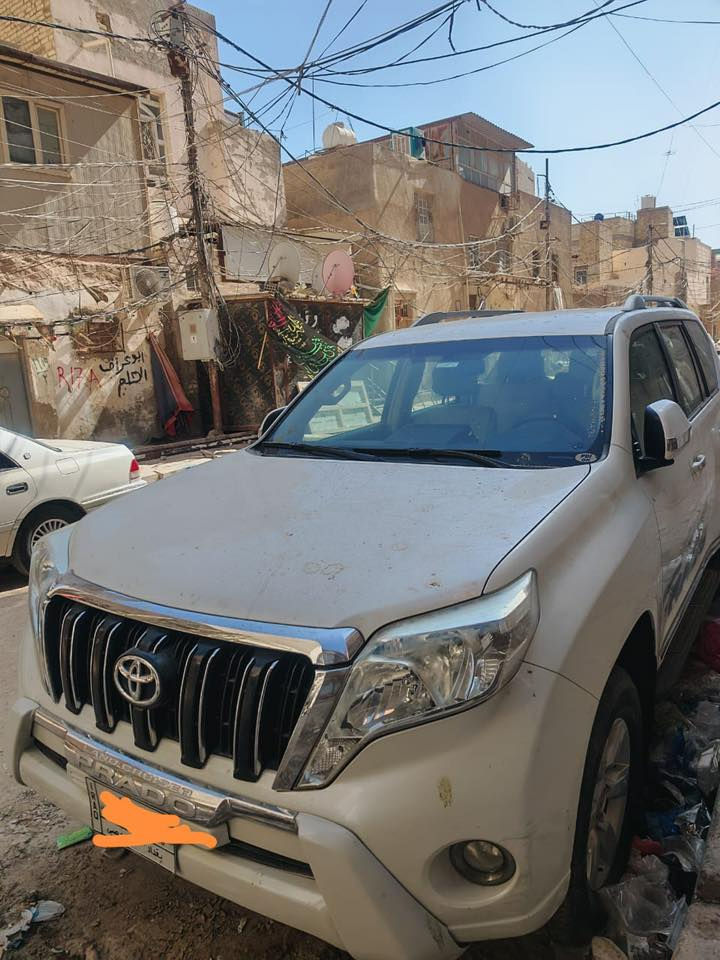 السلام عليكم 
للبيع سيارة تويوتا برادو 2014
اربعه سلندر TXL
ماشيه 25,000 كم
 السيارة كفاله عامه وشبه مخزونه 
للاستفسار الاتصال على الرقم 
السعر 295 وبيها مجال 
***********
