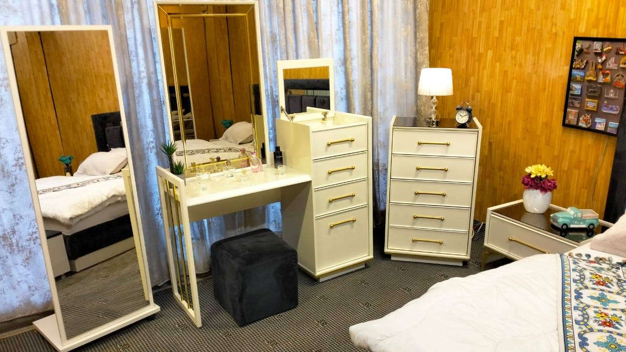 غرفة 9 قطع من شركة ايدول نضيفة 100/99 مخزن بالسرير *********** مكان بغداد
