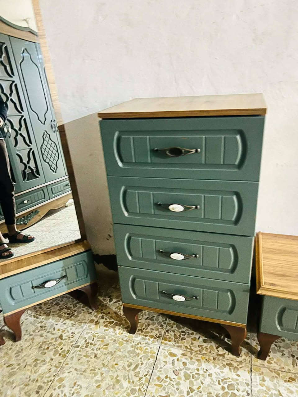 ماكو هيج جمال بعد رخص عروض العيد غرفه كانتري اصلي مودرن حديثه كولش حلوه 9قطعه  سعر صدمه بلاش وهم شد ونقل مجاني علينه حجز على وتساب*********** تابعو صفحه 💥💥
