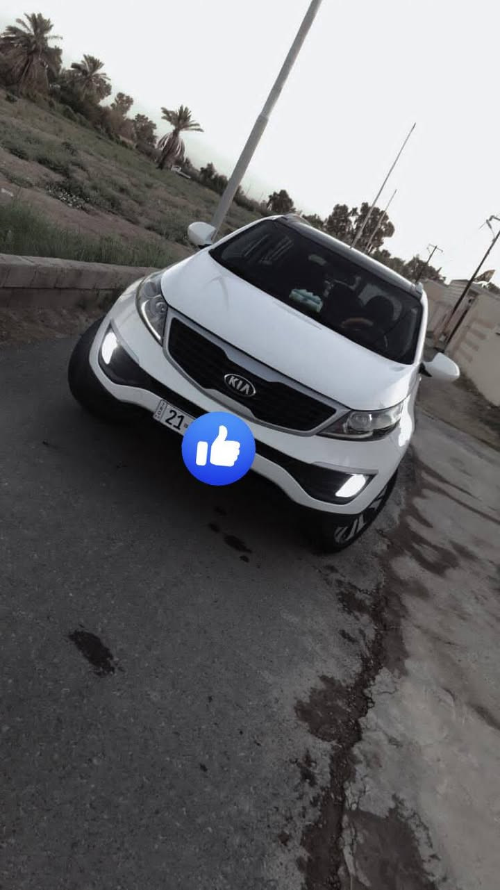 سلام عليكم البيع سبورتج موديل 2013 خليجي مكفول كفاله عامه رقم شمالي فول مواصفات فتحة سقف كامره خلفيه تبريد ثلج كير محرك مكفول ماشيه 123كم سعر 160 بيه مجال مكان صلاح الدين بلد رقم تلفون ***********
