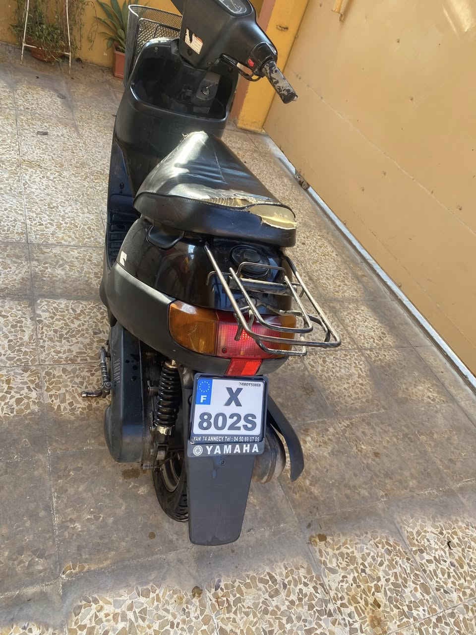 بوتين دبل سكريته نص فول  من شحن يمنا متروك كلو شغال. شرط محرك شرط ونه مابي سلف شغال محرك نشط ٤٧٠ شراي تصل ***********
