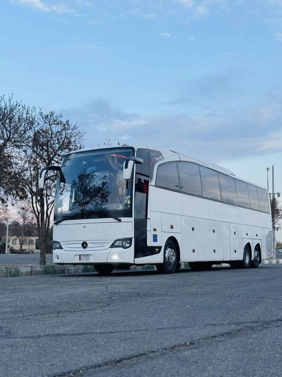 سلام عليكم اترفيكو Vab بيع او مراوس جيتي او ام سيوف عدد مقاعد 42 فوق موديل 2006 رقم كركوك كامله خراجيه وسنويه مكينه 8 كير عادي مكينه وكير واكسل ورتايدر كله شغال شرط جاهزا تخم تاير مكان بغداد السعر 625 وبيها مجال *********** للاستفسار
