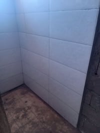 اني عامل سراميك هاذا شغلي اكص ادك ويا خلفه اريد اطلع ويا الخلفه هاذا ر...