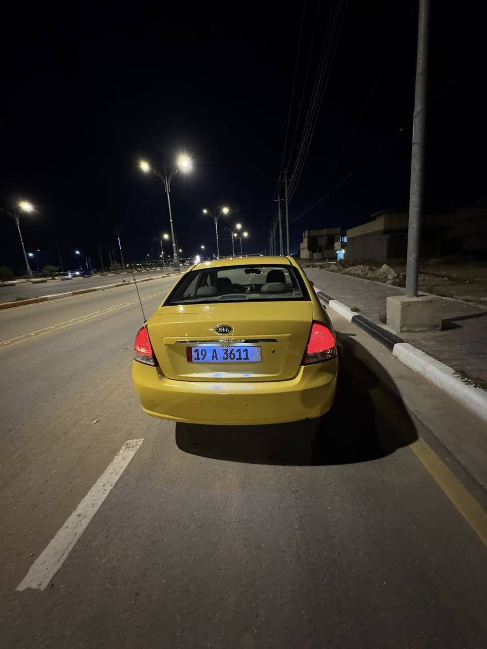كيا سبكترا 2009 رقم كربلاء ب اسمي .حداديه جاهزه تخم تاير جديد باتري جديد كير سليم المكينه بيه تنقيص. تبريد ثلج  ضرر السياره ضرر جاملغ امامي السعر 83  
***********
