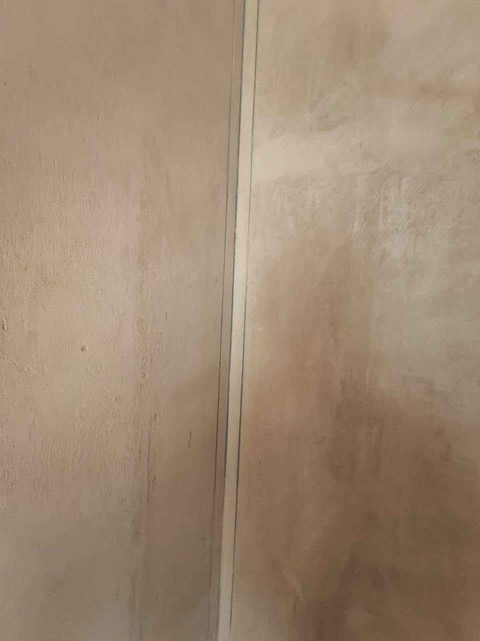 السلام عليكم
اخوكم لباخ اسبنت وجص شغل درجه اول  رايد كادر لبخ استمر ويا كون داخل النجف وإذا كوفه بعد احسن والتفاصيل خاص او اتصال ***********
