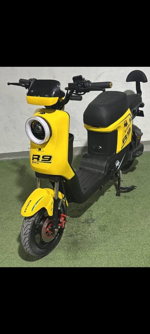 ((يعلن معرض الرحمه لتجاره الدراجات الشحن))
                  
وصول دراجات R9 من شركه ونلي WiNNLE الاصليه
بطاريات 32 امبير  الدبل ونلي WiNNLE 
الاسعار 💵💵

عرض راس السنه فقط ب 550 الف 

موقعنا📌📌ديالى - المقداديه شهربان - حي المعلمين- مجاور جمعيه ابو عزوز ركن الاطفاء قرب متنزه النور 

***********  كرار واتساب للاستفسار والتواصل 

💥الاقساط لكافه المواطنين ماعليكم فقط زياره معرضنا 

تتوفر لدينا خدمه توصيل  لكافه المحافظات 🛻🛻
