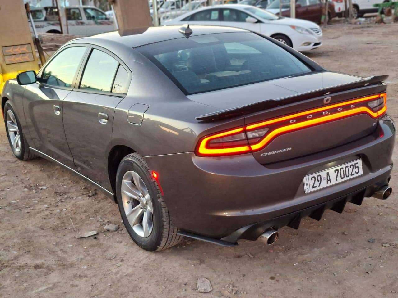 جارجر موديل ٢٠١٧ رقم واسط دولي بسمي ضرر كلش بسيط بنيد فقط باقي كفاله صوره الحادث داخل المنشور محرك٣٦٠٠ كير تخم تاير جديد حداديه امامي خلفي تبريد تتفئه داخل شاشه كبيره كامره دواره استخدام شخصي سياره جاهزه للأخير سعر ١٩٥وبيه مجال للاستفسار الاتصال على ***********مكاني ذي قار الرفاعي الرفاعي, ذي قار
