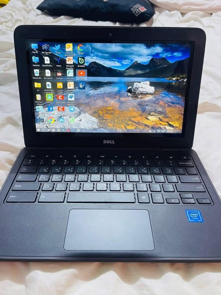 لابتوب Dell مميز وخفيف بحالة ممتازة (معدّل بنظام Windows 10) 💻
نص الوصف:

السلام عليكم، للبيع لابتوب Dell (Chromebook معدّل بالكامل ومثبت عليه نظام Windows 10 رسمي ويعمل بكفاءة عالية جداً). الجهاز نظيف جداً، خفيف الوزن، وحجمه ممتاز وعملي جداً للدراسة، التصفح، والعمل المكتبي السريع.

بسبب خفة النظام والتعديل الاحترافي، الجهاز سريع جداً في الإقلاع وفتح البرامج.

⚙️ المواصفات التقنية للجهاز:

 الماركة: Dell

 النظام: Windows 10 Pro (معدل ومستقر تماماً مع كافة التعريفات).

 الذاكرة العشوائية (RAM): 4 جيجابايت.

 مساحة التخزين: [المساحة 16 جيجابايت] من نوع eMMC السريع.

 الشاشة: شاشة واضحة وممتازة بحجم عملي ومريح للعين.

 البطارية: بحالة ممتازة وتدوم لساعات طويلة (معروف باستهلاكه الموفر جداً للطاقة).

➕ الملحقات المشمولة:

 الشاحن الأصلي.

السعر قيم واخذ مكاني موصل ايسر


**إذا كنت صاحب هذا الإعلان وتريد حذفه لأي سبب، رجاءا أرسل رسالة إلى الدعم الفني**