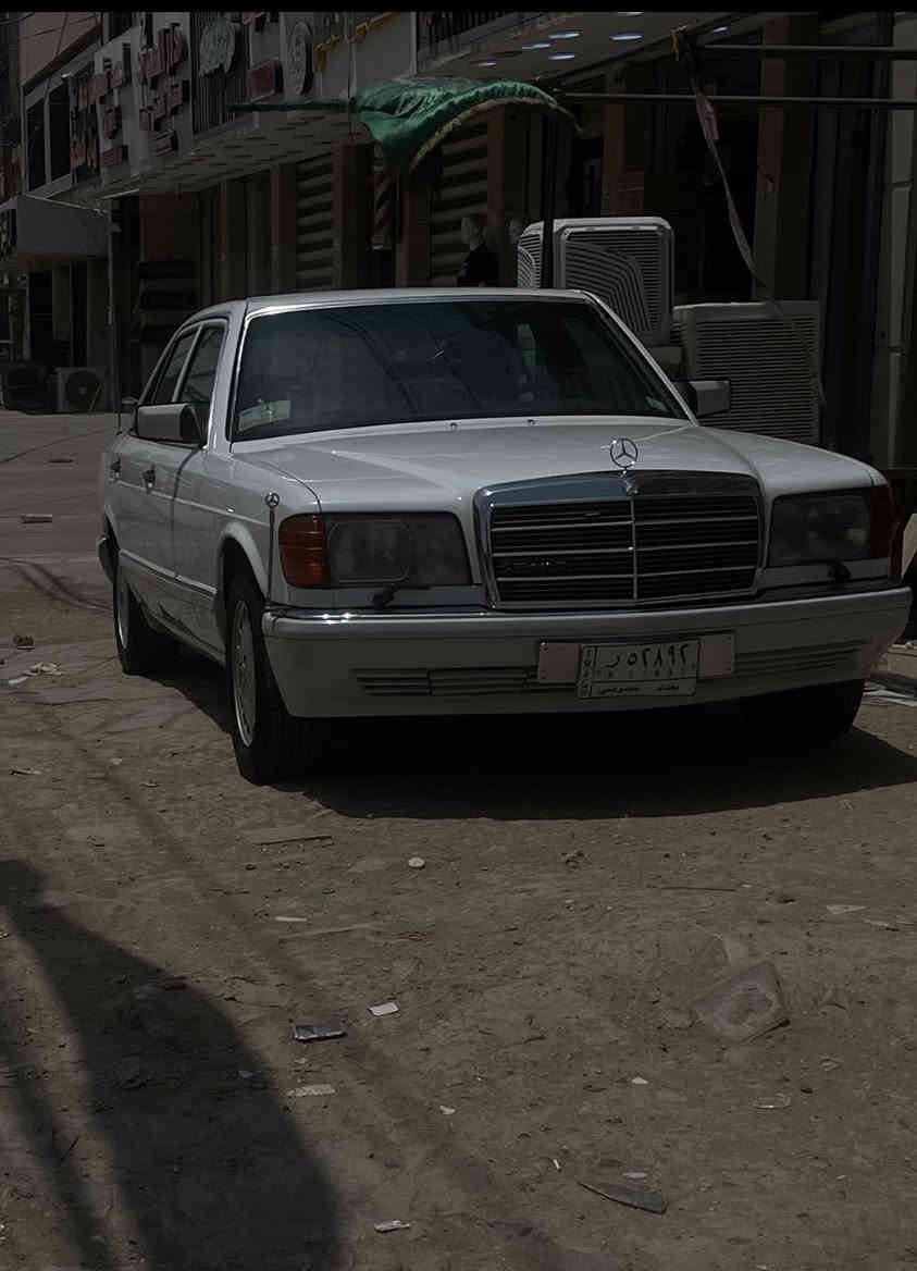 الحلوة للبيع مال شيوخ🔥👑🇩🇪
جامبو رئاسي se 300 بلاد 🇩🇪
عنگبوت بلاد شلعه وبطناش عليها تشك الكاع ومن تجي شوف بعينك✈️🇩🇪
موديل 90 أصل 🇩🇪🔥✈️نصبتها الصوره تسولف
رقم السياره بغداد ومكان السياره بغداد 🇩🇪
لون ابيض رقم الماني سنويه 2027 تحويل ثاني يوم👍
عليها ادامه صار اقل الشهر كير بلكامل ادامه  🔥🇩🇪
محرك كذالك ادامه كامله تخم نوزل تخم بلك تخم واير بلك تخم لاستيك نوزل وبعد هواي غراض اصليات الله شاهد كله بوش🇩🇪مابيها قطعه عاديه تخم فيتبم جديد شاده ادامه العكنبوت بلكامل السياره مصروف عليها هواي ومامتعبها ابد 
باتري 100 A اصلي شادلها 🇩🇪
دايمنو شادلهًا اصلي بحاله الوكاله كلفني ب110$
السياره مصروف عليها هواي كله اغراضها جدد والقديم كله موجود عندي تجي وشوفه بعينك المبدل كله محتفظ بي وكله شغال 
غرفه جلد اسود ملكي بلكامل 👑🇩🇪
مقاعد السايق والصدر والتجاوي بلكامل كهرباء 🇩🇪🔥
سلايت روف طكتين ✈️🇩🇪
دبل اريل 🇩🇪
دبل مروحة 🇩🇪
دبل فيت بم 🇩🇪
تخم تاير جديد 🇩🇪
تبريد ثلاجة 🇩🇪🔥
القفل سنتر لوك فتح وقفل ريمونت 🇩🇪
ويل كب قبل سبوع جلي وبخ بلادي🇩🇪
تليفون الماني اصلي محفور العلامه مارسيدس🇩🇪
  ☮️مكلفني 100$🇩🇪
 شاشة بلكامل اصليه الله شاهد مع الكامره بلبك🇩🇪
السياره مصروف عليها وماتعبينها تجي وشوف بعينك
السياره🇩🇪 مصبوغه عام لغرضه الجماليه لا اكثر وصبغتها درجه اولى ابو مصلحة من يشوفها يعرف صبغتها وتكلفتها  

مكان السياره بغداد رايدينها 115 ورقه 💵🇩🇪
 وبيها مجال حك الجيه ماتعجبك اعبر المنشور والله يرزقك بلفضل ان شاء الله 
*********** متواجد وتساب وعلى خط وبخدمتكم
