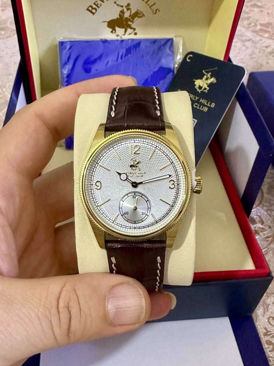 ﷽

السلام عليكم 

ساعة BEVERLY HALE POLO CLUB
من وكالة بـولـو 

نظافة جديدة جدآ 💯💯
جديدة شمع غير مستخدمة بستيكرات الشركة 

ساعة كلش مرتبة وراقية 

قطر الساعة  40 

سعر  خاص وبخدمتكم 

اي استفسار التواصل خاص

يوجد توصيل لكافه محافظات العراق بغداد, العراق


**إذا كنت صاحب هذا الإعلان وتريد حذفه لأي سبب، رجاءا أرسل رسالة إلى الدعم الفني**