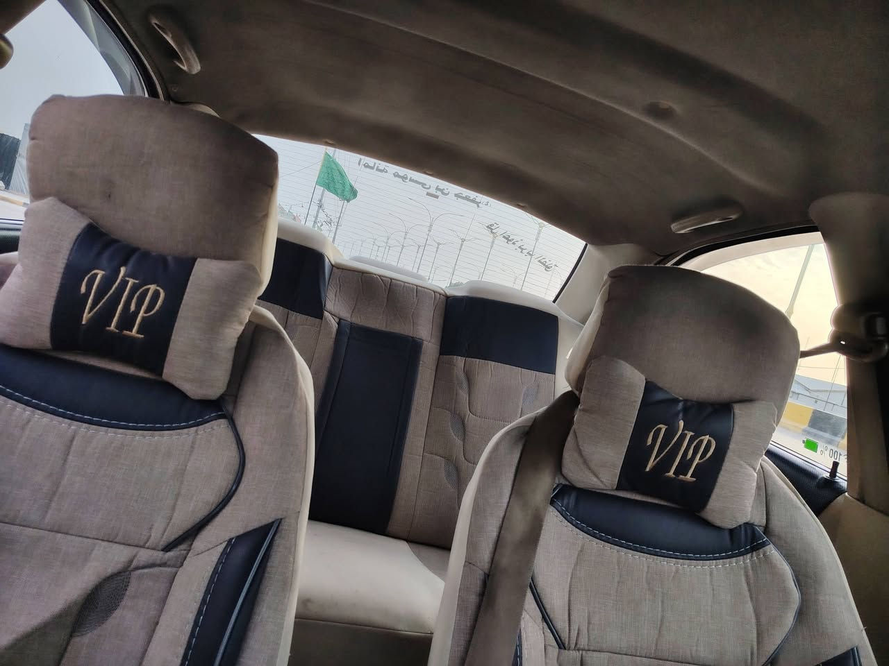 افيوو مفتوح 11 بسمي مكفوله من صبغ والمعجون مكفول محرك وكير وحداديه وتبريد حتى ضفيره  سعر 55 مكان سماوه ***********
