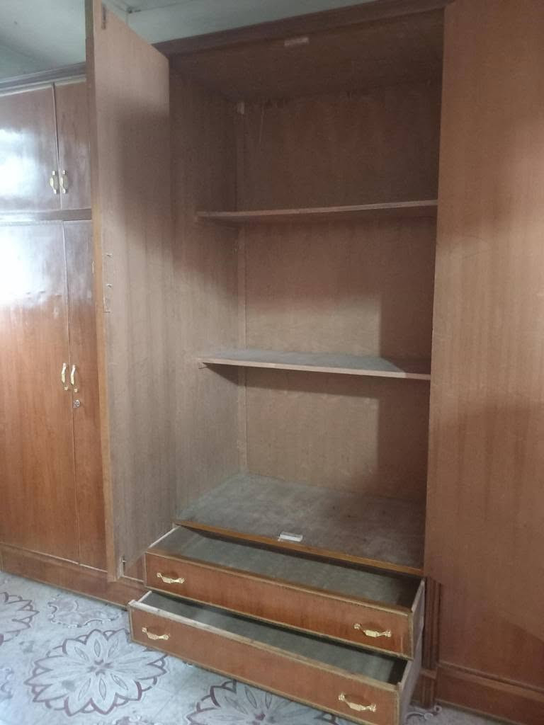 كنتور 6 باب ملحق صاج داخل خارج صاج الظهر معاكس  الكاعيه والسكف بلوك قياس الكنتور 3مترات ونص العرض الارتفاع  مترين ونص والعمق 60 سم السعر  350 وبي مجال  العنوان بغداد الكرخ تقاطع درويش البياع شارع البداله الانتصارسوق اميمه فرع مجمع الرازي ع اليمنه منتصف شارع ع اليسرى خلف مي اور
***********
*********** بغداد, العراق
