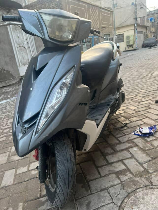 دراجه جي تي ار للبيع
كفرات بلادي
مكينه ناعمه وبرغي ما مفتوح بيها جيب وياك الف فيتر وتعال افحص
نكره سلف بكل وكت
مكاني بغداد مدينه الصدر
السعر850 وبيها مجال 
واتساب فقط ***********
