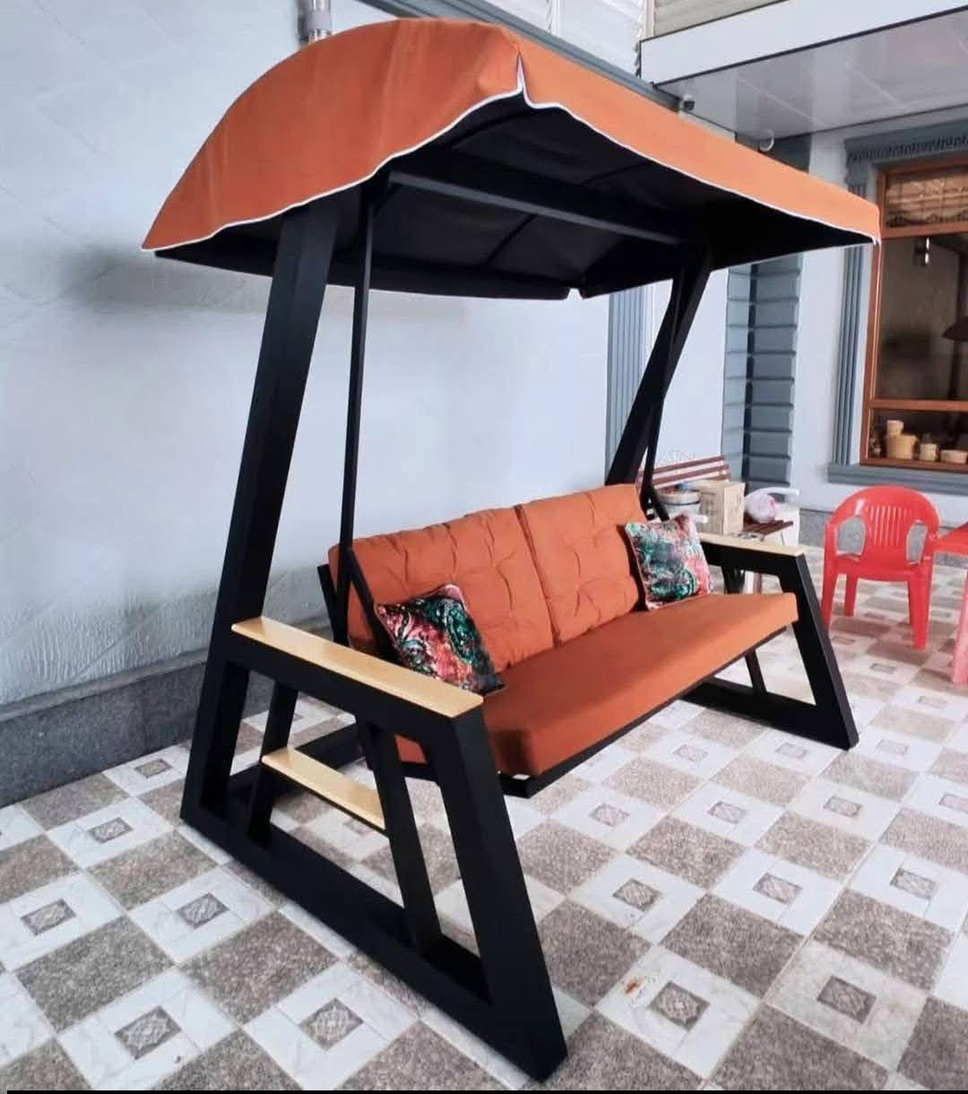 السلام عليكم.. مراجيح حدائق حديد ثقيل حسب الطلب شغل تسكام للاستفسار والحجز الاتصال  الرقم ***********
