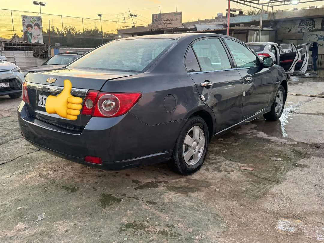 السلام عليكم

ابيكا 2007 خليجي 

رقم بغداد انكليزي بأسمي و هزه ساريه لشهر الخامس شرط التحويل

صبغ حزام بدون ضربه بدون تبديل 

تخم تاير قبل شهرين شديته جديد 

باتري جديد 

منضومة تبريد كاملة جديده  تبريد ثلج 

منضومة الحماوة كله جديده من راديتر و واتر بم و جوينات 

كير محرك خير من الله 

محرك 6 سلندر 

مرايات كهرباء 

مكان السياره بغداد شارع فلسطين 

*********** 

السعر 62 ورقه بغداد, العراق
