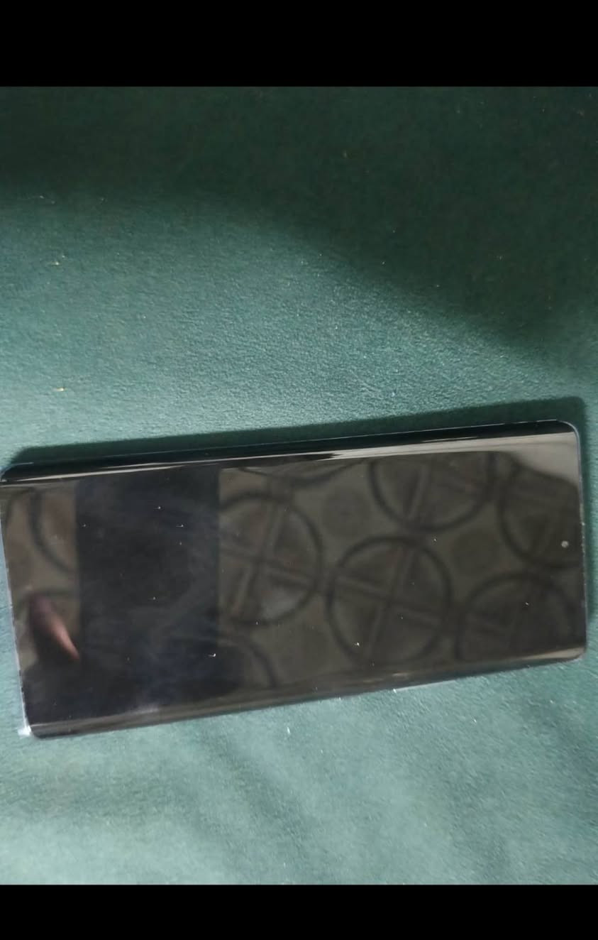 itel s 23 ذاكره 256 بطاريه 5000 العطل كدامكم شوفوه ولكامره الخلفيه متشتغل صراحتن ماعرف شنو عطلها لمسه شغال طيني بيه سعر ابيعك رقم الهاتف *********** اني بنجف حي العسكري
