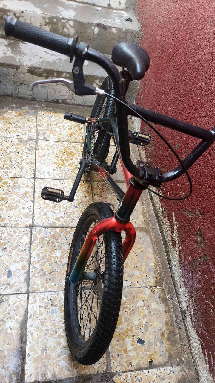 BMX, سبع الوان للبيع سعر 150 وبي مجال هواي 
زنجيل جديد 
بريك امامي جديد 
باله ما مستعمل قليل والكشن مفطر لئن ضاربته الشمس 
هدية قفل ودواسات 
للتواصل 7837315336


**إذا كنت صاحب هذا الإعلان وتريد حذفه لأي سبب، رجاءا أرسل رسالة إلى الدعم الفني**