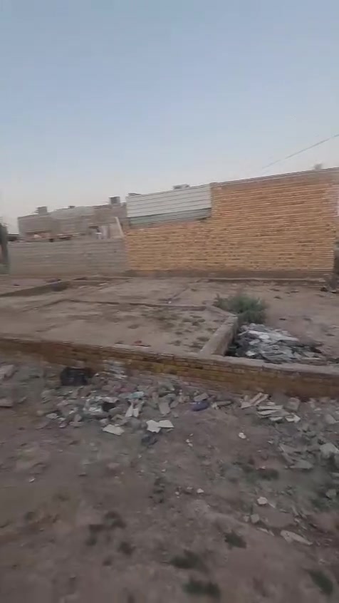 سلام عليكم بتلو كامل ٢٠٠متر  طابو زراعي سند ٢٥ السعر 22  ماي كهرباء مركز شرطه  بصفه  مدارسه  بصفه  مركز صحي بصفه  وره الملعب الحاوي   يم شيخ انصيف   كلشي متوفر ***********
