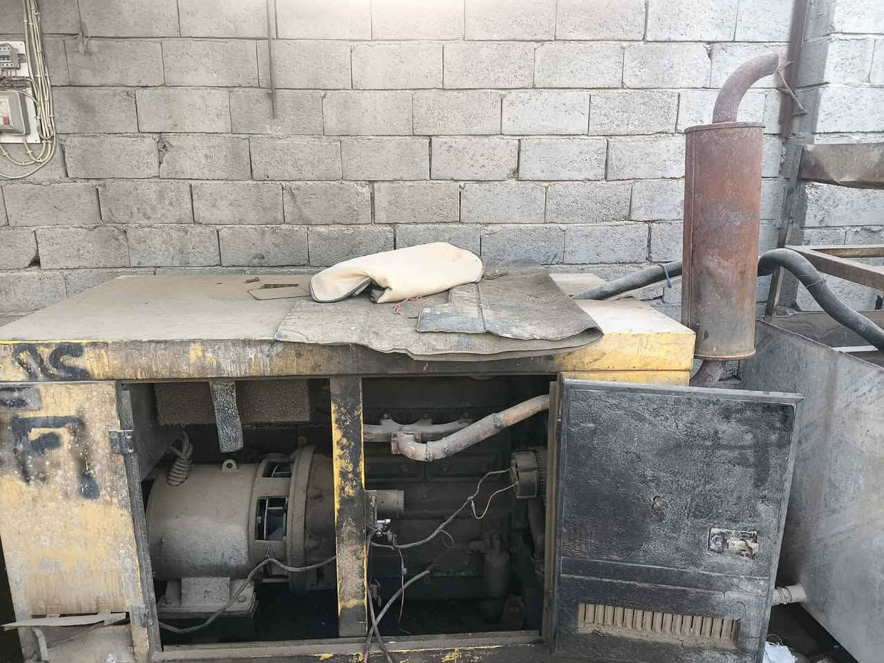 مولده كاتم شلكا صيني ٣٠ كي في ١٢٠ انبير كايمه  ..راس توليد شرط سلف جديد سعرهه ٨٠٠ مكانهه سماوه شارع الجامعه


**إذا كنت صاحب هذا الإعلان وتريد حذفه لأي سبب، رجاءا أرسل رسالة إلى الدعم الفني**