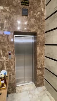 التاج للمصاعد والسلالم الكهربائية شنو رأيكم بمصعد يگعد معاكم سنين بدون...