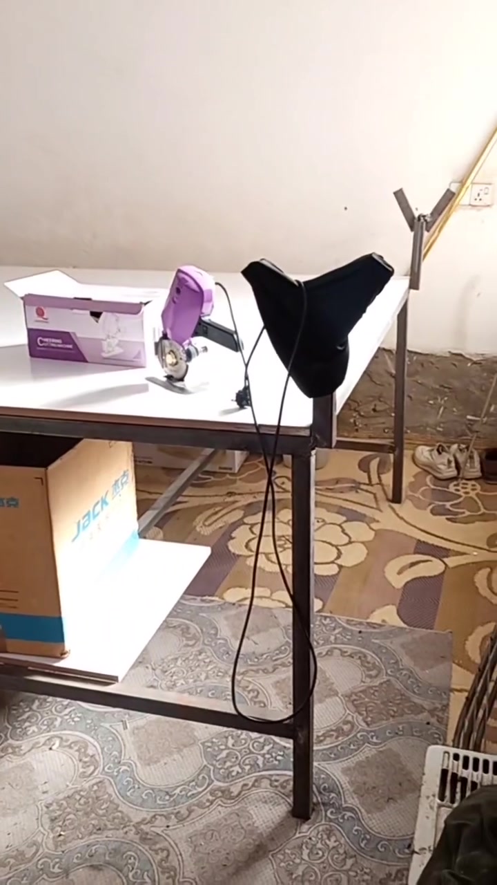 للبيع
ميز فصال قياس مترين العرض وثلاث امتار الطول 
ارتفاع 90
 
صار عليه 350 قفله 250
مكاني النجف الكوفه السهله


**إذا كنت صاحب هذا الإعلان وتريد حذفه لأي سبب، رجاءا أرسل رسالة إلى الدعم الفني**